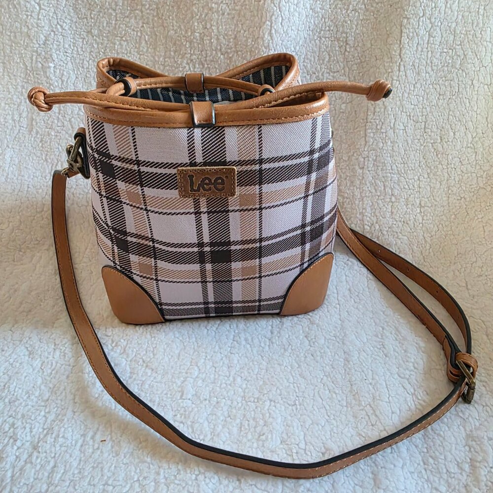 Montana West x Lee Bucket Bag with Dust Cover